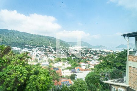 Casa de condomínio à venda com 520m², 3 quartos e 4 vagasSuite Master