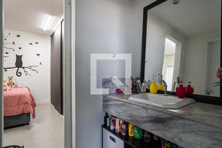 Casa de condomínio à venda com 520m², 3 quartos e 4 vagasBanheiro da suite canadense