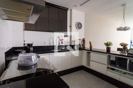 Casa de condomínio à venda com 520m², 3 quartos e 4 vagasCozinha