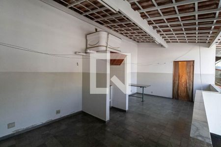 Casa à venda com 360m², 4 quartos e 2 vagasTerraço