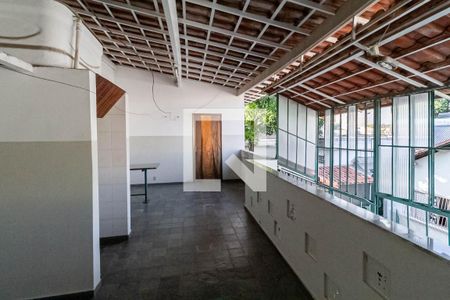 Casa à venda com 360m², 4 quartos e 2 vagasTerraço