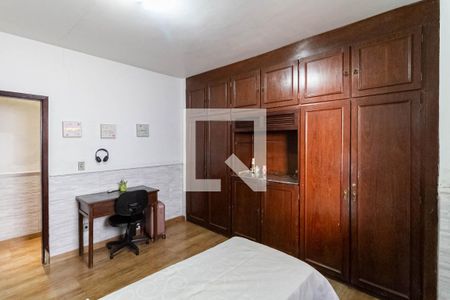 Quarto 1 de casa à venda com 4 quartos, 360m² em Ouro Preto, Belo Horizonte
