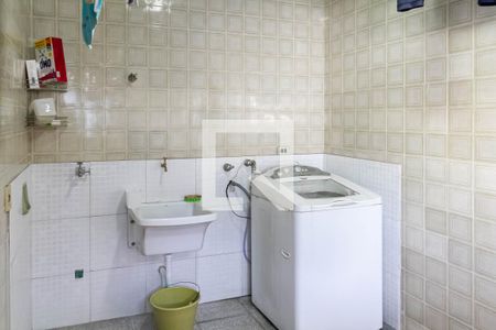 Casa à venda com 360m², 4 quartos e 2 vagasLavanderia