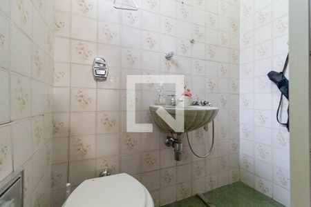Casa à venda com 360m², 4 quartos e 2 vagasBanheiro da suíte