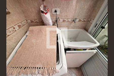 Apartamento à venda com 90m², 3 quartos e 2 vagasLavanderia