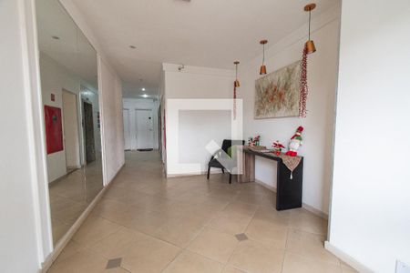 Hall de entrada de apartamento à venda com 3 quartos, 64m² em Cambuci, São Paulo