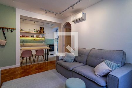 Sala de apartamento à venda com 1 quarto, 55m² em Icaraí, Niterói