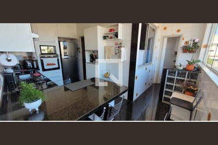 Apartamento à venda com 166m², 4 quartos e 3 vagas Apartamento à venda com 166m², 4 quartos e 3 vagascozinha