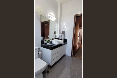 Apartamento à venda com 166m², 4 quartos e 3 vagas Apartamento à venda com 166m², 4 quartos e 3 vagasBanheiro