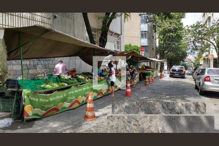 Apartamento à venda com 166m², 4 quartos e 3 vagas Apartamento à venda com 166m², 4 quartos e 3 vagasrua