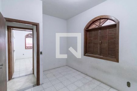 Casa à venda com 324m², 3 quartos e 4 vagasQuarto 3