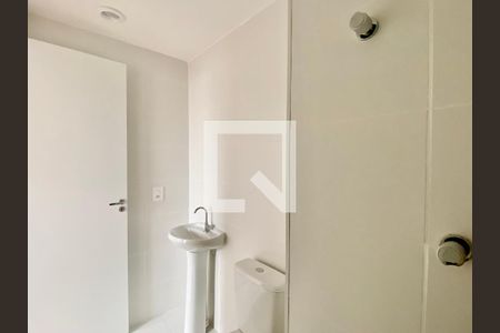 Banheiro de apartamento para alugar com 1 quarto, 39m² em Brás, São Paulo