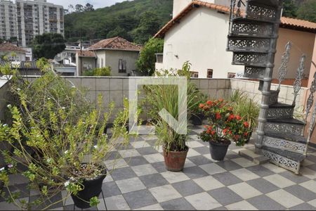 Casa à venda com 340m², 6 quartos e sem vagaÁrea Externa