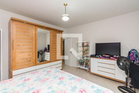 Casa à venda com 390m², 3 quartos e 4 vagasQuarto 3 Suíte