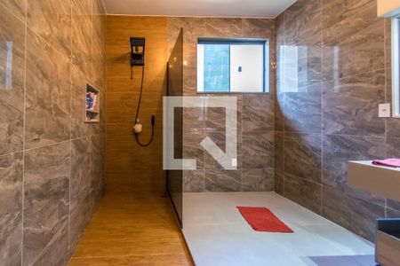 Casa à venda com 390m², 3 quartos e 4 vagasBanheiro da Suíte