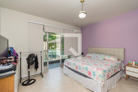 Casa à venda com 390m², 3 quartos e 4 vagasQuarto 3 Suíte