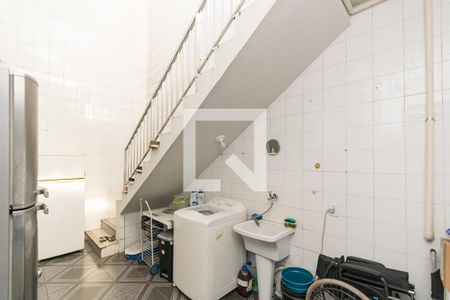 Casa à venda com 390m², 3 quartos e 4 vagasÁrea de Serviço