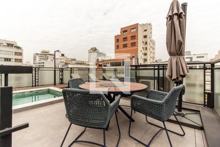 Apartamento para alugar com 240m², 1 quarto e 4 vagas Apartamento para alugar com 240m², 1 quarto e 4 vagasCobertura - Piscina