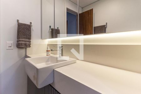 Apartamento para alugar com 240m², 1 quarto e 4 vagas Apartamento para alugar com 240m², 1 quarto e 4 vagasSuíte - Banheiro 1