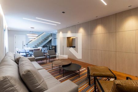 Sala de apartamento para alugar com 1 quarto, 240m² em Higienópolis, São Paulo