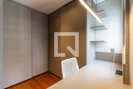 Apartamento para alugar com 240m², 1 quarto e 4 vagas Apartamento para alugar com 240m², 1 quarto e 4 vagasSuíte - Escritório