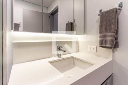 Apartamento para alugar com 240m², 1 quarto e 4 vagas Apartamento para alugar com 240m², 1 quarto e 4 vagasSuíte - Banheiro 2