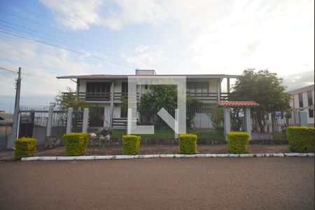 Casa à venda com 800m², 4 quartos e 5 vagasFachada