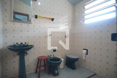 Casa à venda com 800m², 4 quartos e 5 vagasBanheiro da Suíte 4