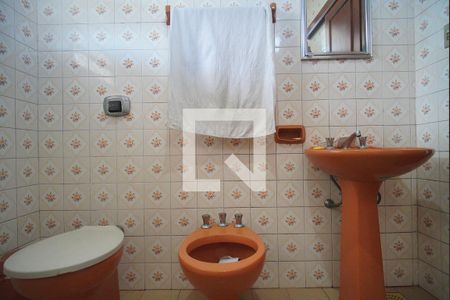 Casa à venda com 800m², 4 quartos e 5 vagasBanheiro da Suíte 3