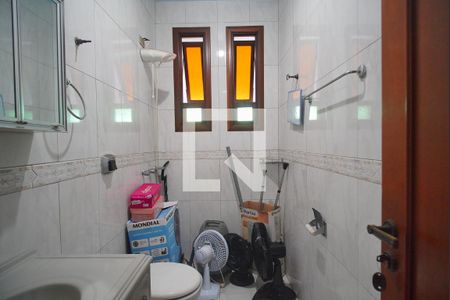 Casa à venda com 800m², 4 quartos e 5 vagasBanheiro da Suíte 1