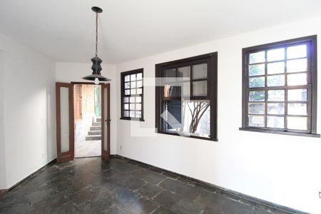 Casa à venda com 315m², 5 quartos e 3 vagasCopa