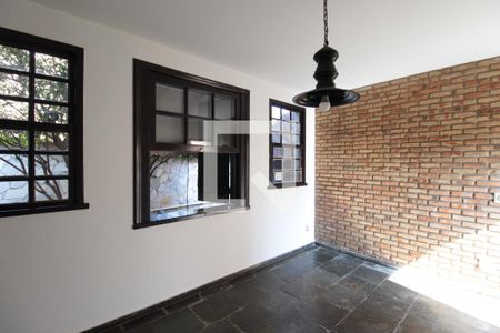 Casa à venda com 315m², 5 quartos e 3 vagasCopa