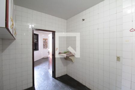 Casa à venda com 315m², 5 quartos e 3 vagasArea de Serviço