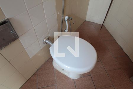 Casa à venda com 315m², 5 quartos e 3 vagasBanheiro Social