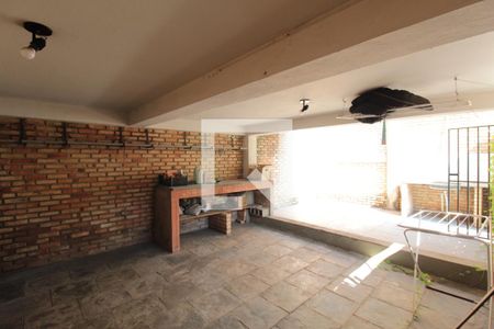 Casa à venda com 315m², 5 quartos e 3 vagasÁrea Externa