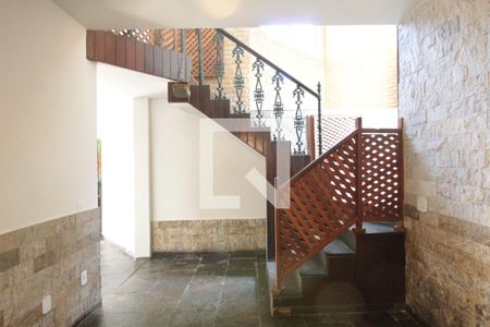 Sala de Estar de casa à venda com 5 quartos, 315m² em Santa Amelia, Belo Horizonte