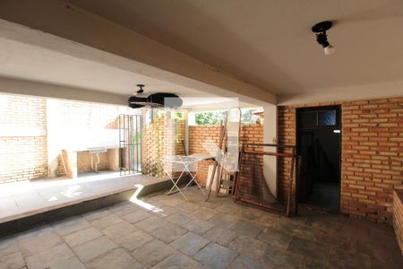 Casa à venda com 315m², 5 quartos e 3 vagasÁrea Externa