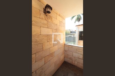 Casa à venda com 315m², 5 quartos e 3 vagasVaranda do Quarto 1