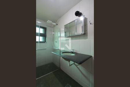 Casa à venda com 315m², 5 quartos e 3 vagasBanheiro da Suite 2