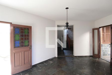 Casa à venda com 315m², 5 quartos e 3 vagasCopa