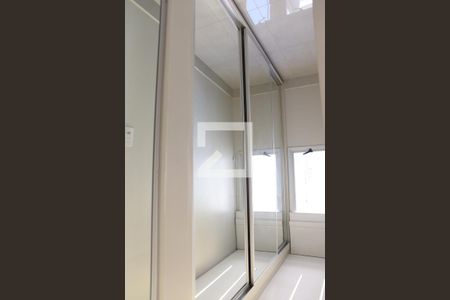 Apartamento para alugar com 77m², 2 quartos e 1 vagaSuíte