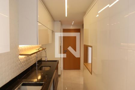 Apartamento para alugar com 77m², 2 quartos e 1 vagaCozinha e Área de Serviço