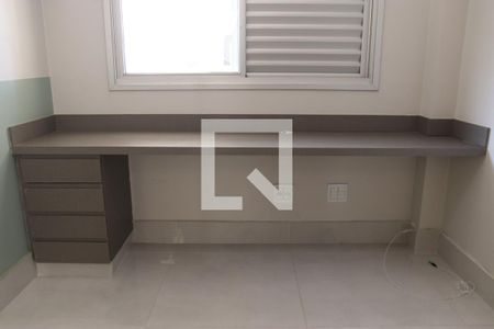 Apartamento para alugar com 77m², 2 quartos e 1 vagaQuarto