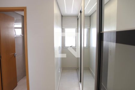 Apartamento para alugar com 77m², 2 quartos e 1 vagaSuíte