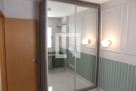 Apartamento para alugar com 77m², 2 quartos e 1 vagaQuarto