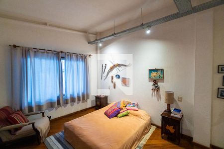 Casa à venda com 500m², 6 quartos e 2 vagas Casa à venda com 500m², 6 quartos e 2 vagasCasa 2 - Suite