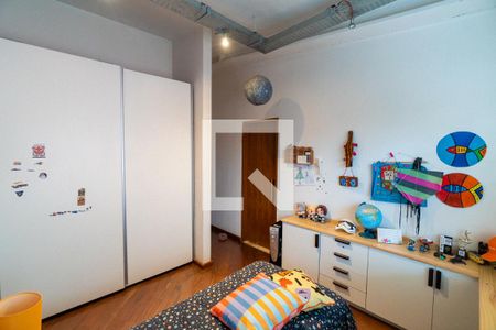 Casa à venda com 500m², 6 quartos e 2 vagas Casa à venda com 500m², 6 quartos e 2 vagasCasa 2 - Quarto 1