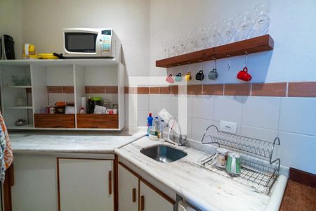 Casa à venda com 500m², 6 quartos e 2 vagas Casa à venda com 500m², 6 quartos e 2 vagasCasa 1 - Cozinha