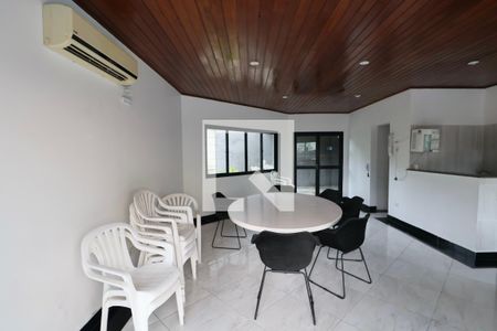 Apartamento para alugar com 80m², 2 quartos e 1 vaga Apartamento para alugar com 80m², 2 quartos e 1 vagaÁrea comum - Salão de festas