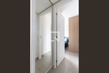 Corredor de apartamento para alugar com 2 quartos, 46m² em Santana, São Paulo